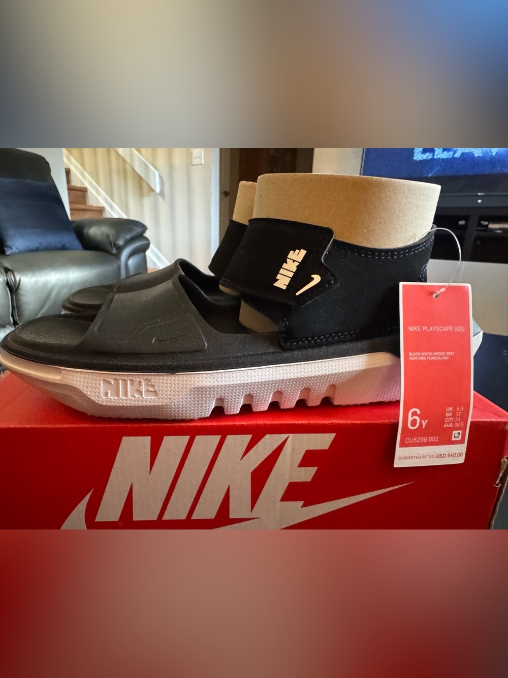 Nike Playscape Sandal (GS) Size 6Youth/7.5Women’s. Brand New.